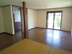 三重県名張市つつじが丘北４番町売戸建住宅
