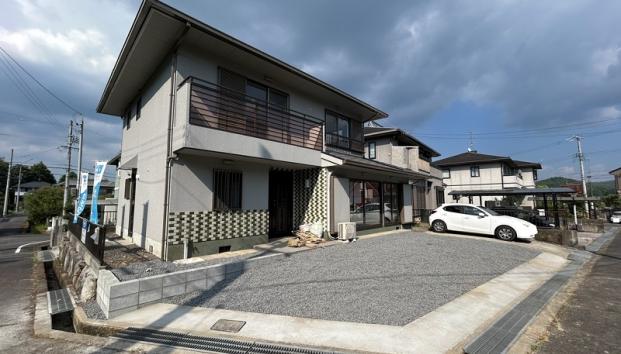 三重県名張市美旗町池の台東売戸建住宅