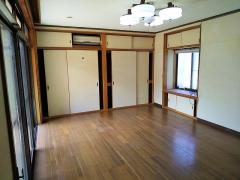 三重県名張市つつじが丘南４番町売戸建住宅