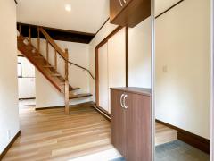 三重県名張市美旗町池の台東売戸建住宅