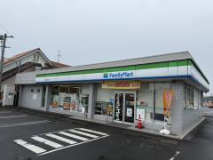 ファミリーマート津山野介代店
