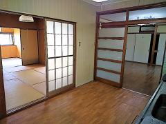 三重県名張市つつじが丘南４番町売戸建住宅