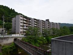 サンロイヤル池田バードヒルズ一号館