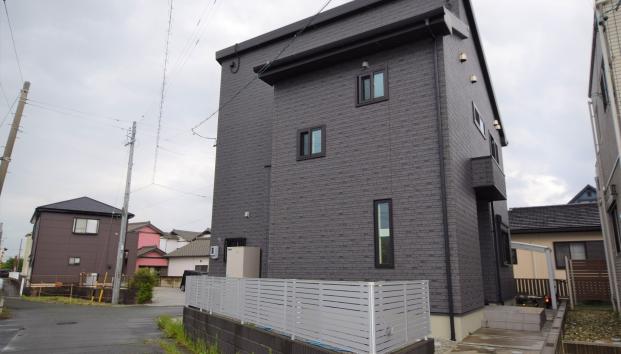 愛知県田原市神戸町ヤンベ売戸建住宅